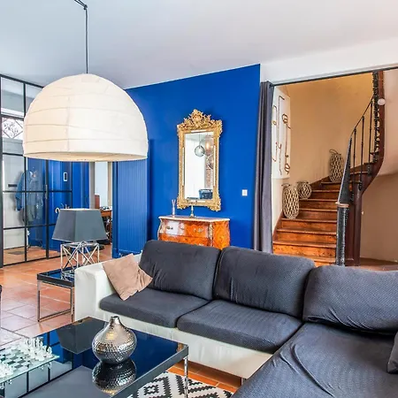 Дом отдыха Mansion In With Pool & River, Cleaning Included Buzet-sur-Tarn